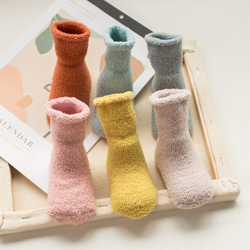 Peran kaus kaki bayi